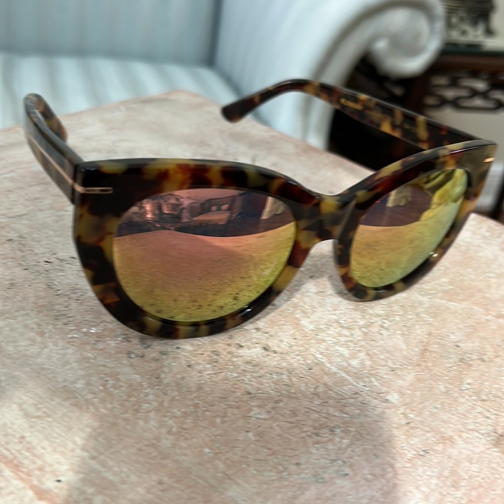 Hadid Runway tortoise shell Sunglasses w - New in Box